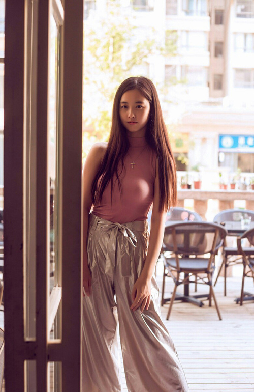 爱游戏内容中心-西甲：巴萨4-1完胜埃瓦尔，莱万表现抢眼，西甲_巴萨主场3-0完胜莱万特