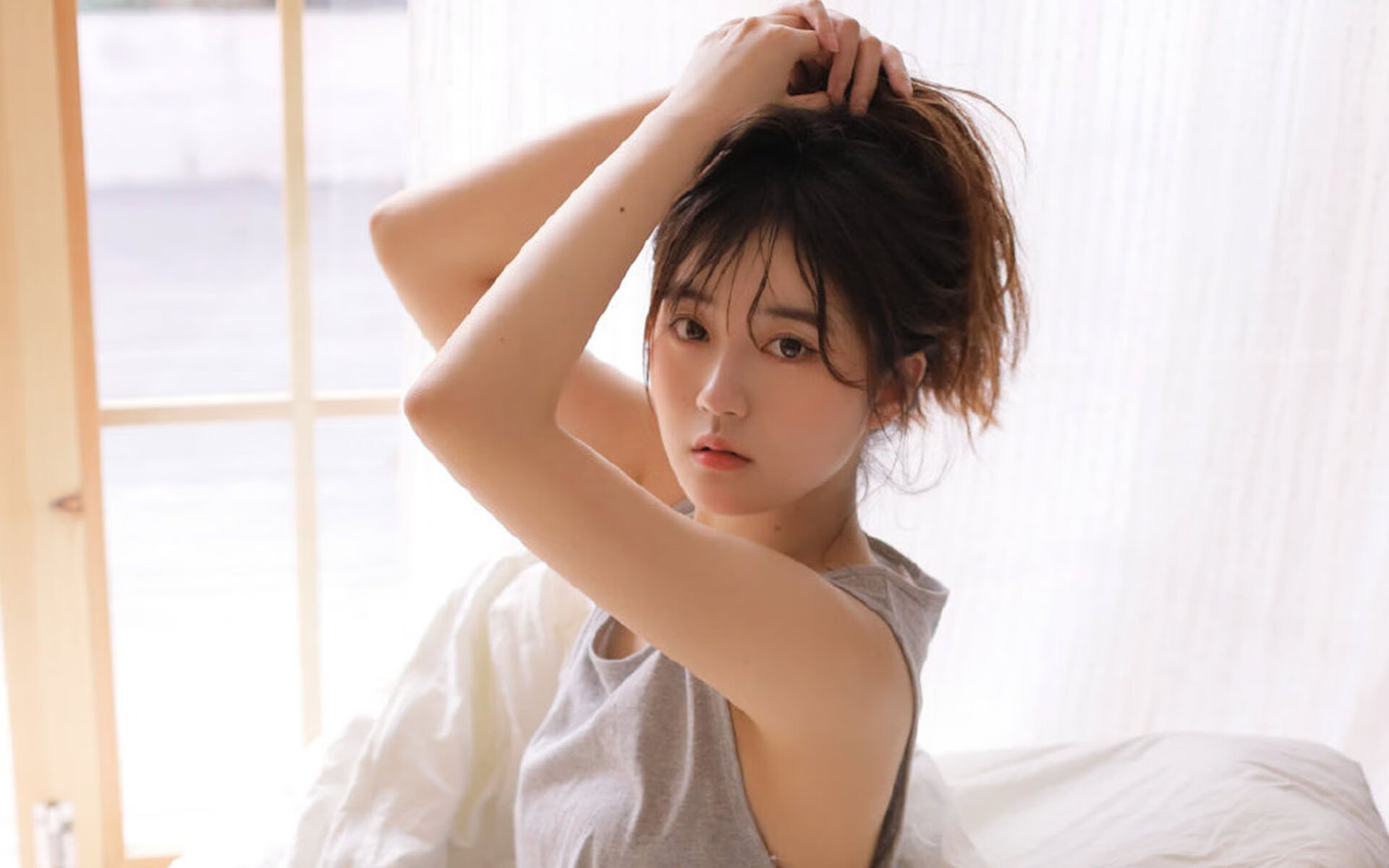 足球比赛解说语言风格更加亲民化,足球比赛经典解说词